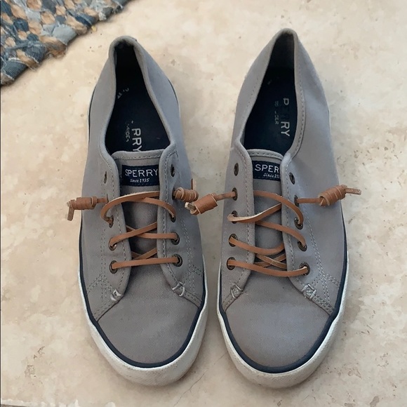 Women’s Sperry Shoes - Picture 1 of 4